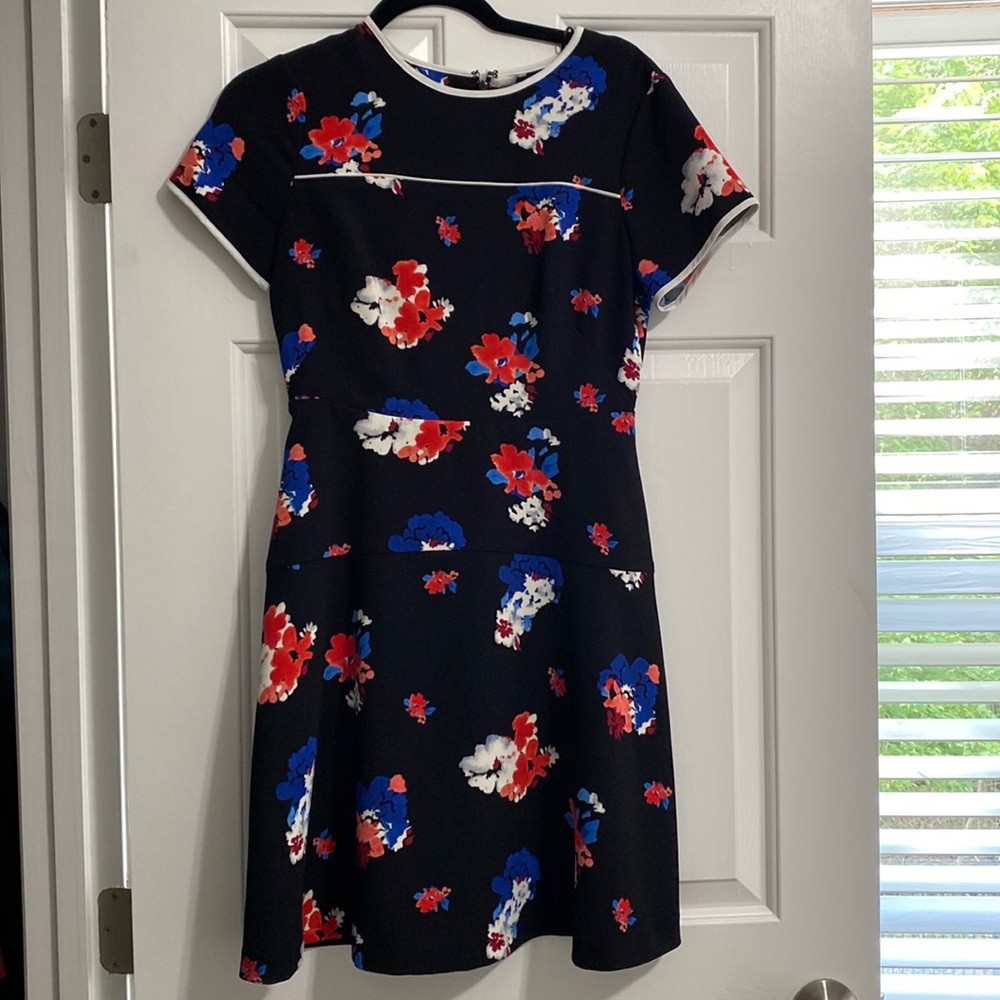 Vince camuto floral dress